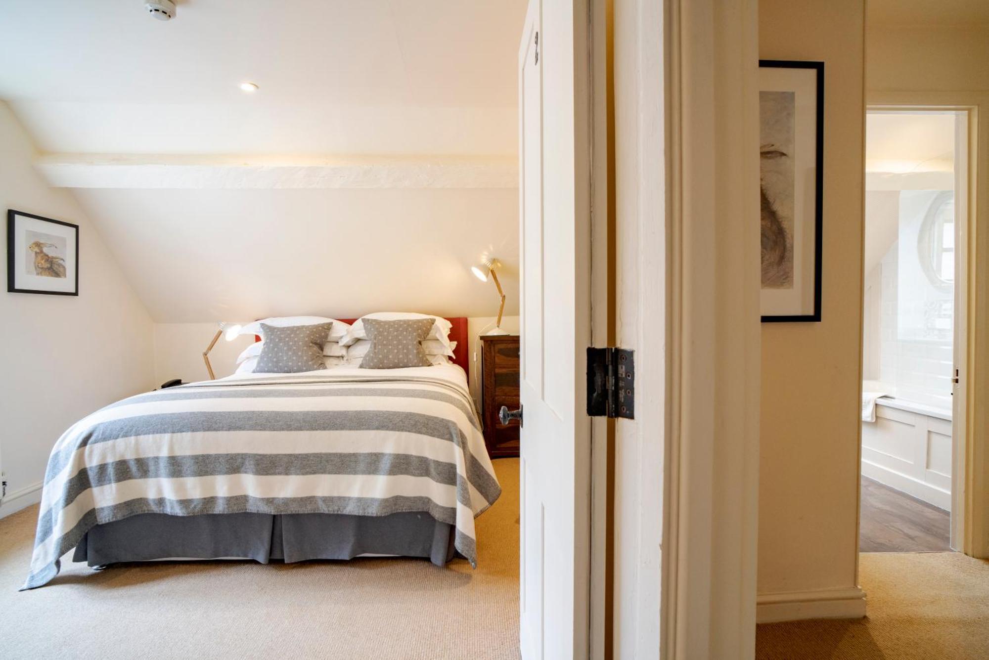 The Hare & Hounds Hotel Tetbury Cameră foto
