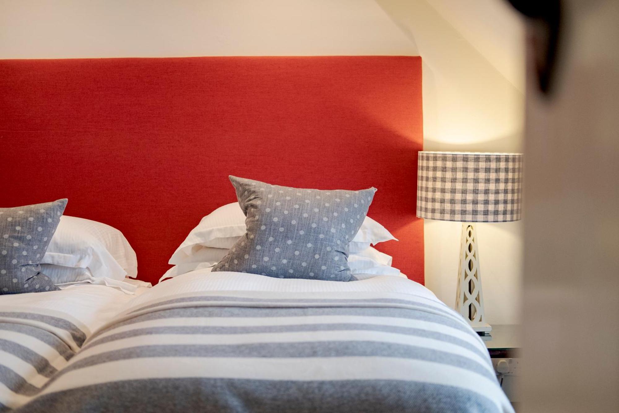 The Hare & Hounds Hotel Tetbury Cameră foto